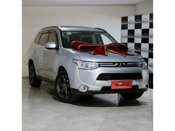 MITSUBISHI OUTLANDER 3.0 GT 4X4 V6 24V GASOLINA 4P AUTOMÁTICO MITSUBISHI OUTLANDER 3.0 GT 4X4 V6 24V GASOLINA 4P AUTOMÁTICO